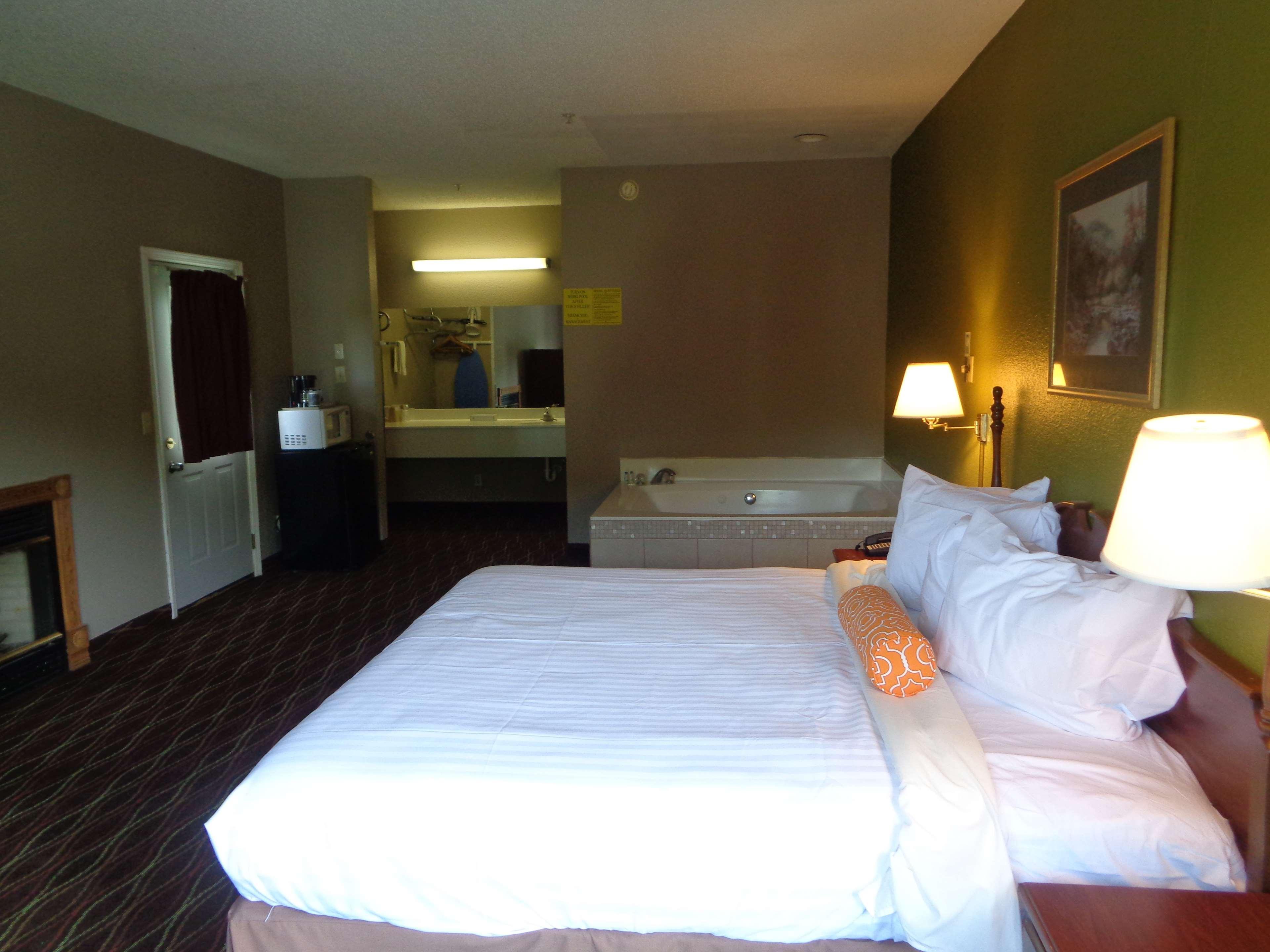 Best Western Plus Atrium Inn Schertz Exterior photo