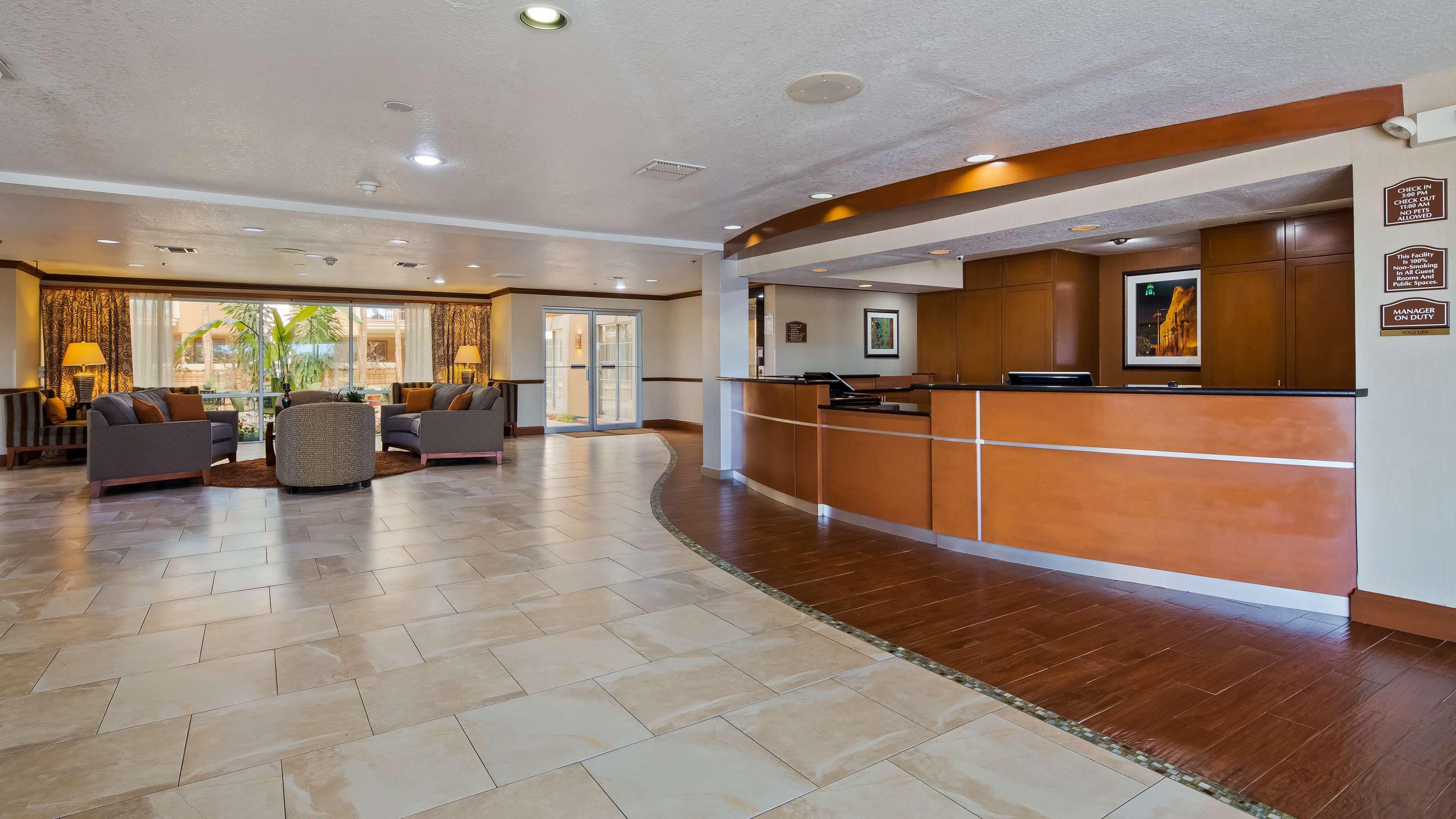 Best Western Plus Atrium Inn Schertz Exterior photo
