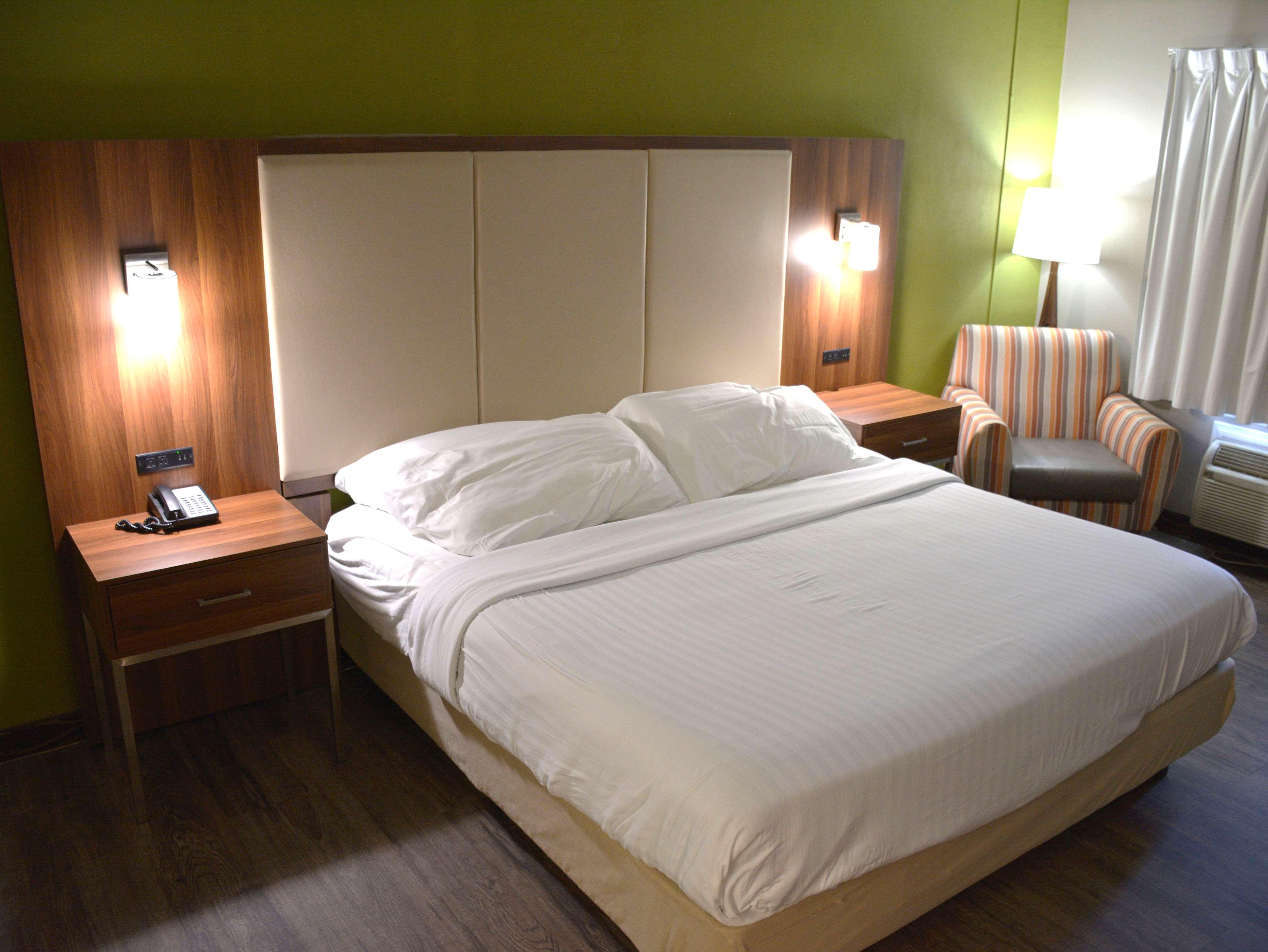 Best Western Plus Atrium Inn Schertz Exterior photo